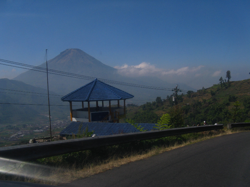 pesona_alam_dieng_kawasan_gardu_pandang