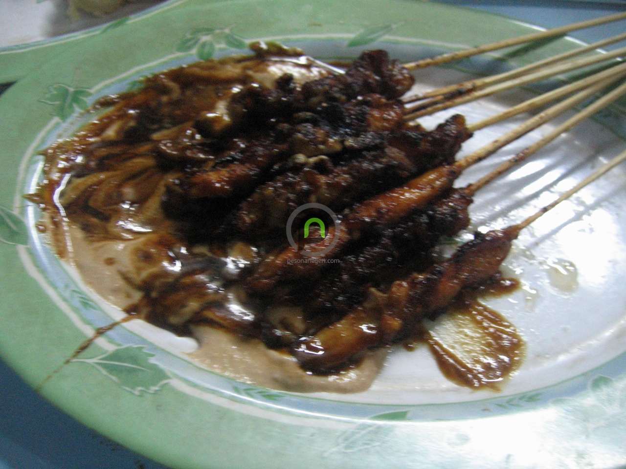 ‘batu_roti_bakar_yoenoes_sate2