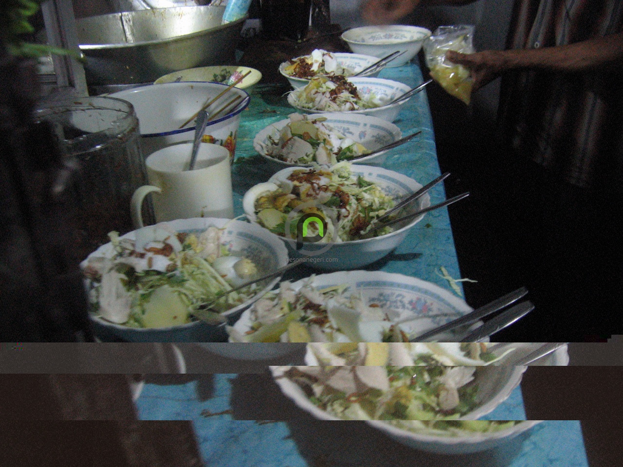 ‘batu_soto_ayam_cak_mat_suasana3