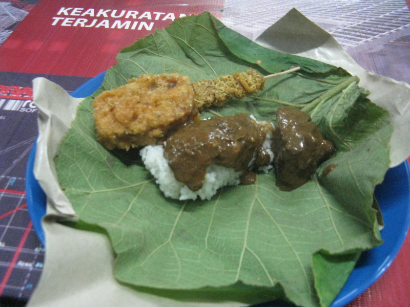 ‘cirebon_nasi_jamblang_mang_dul_nasi2