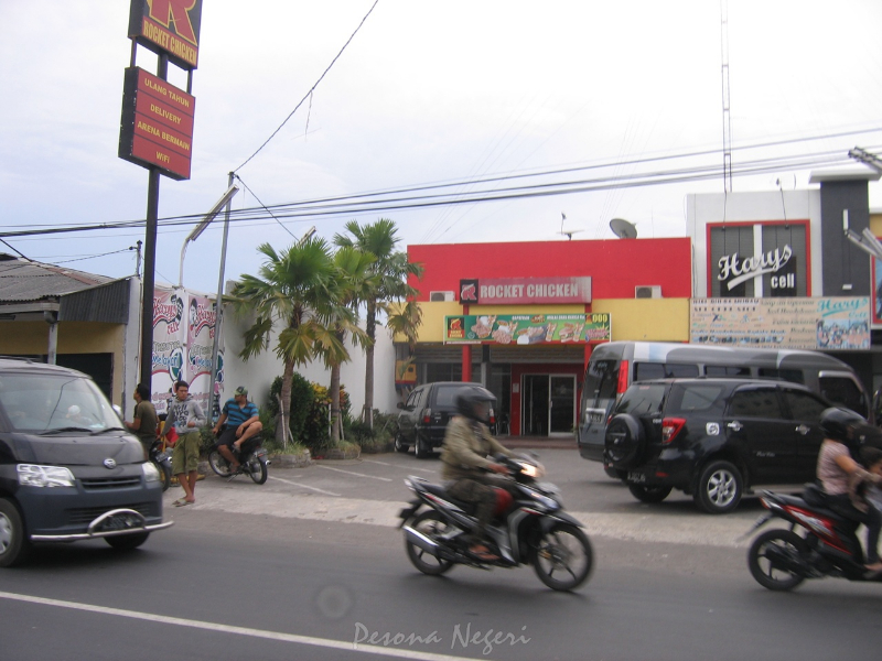 ‘sidoarjo_kupang_lontong_cak_slamet_rocket'