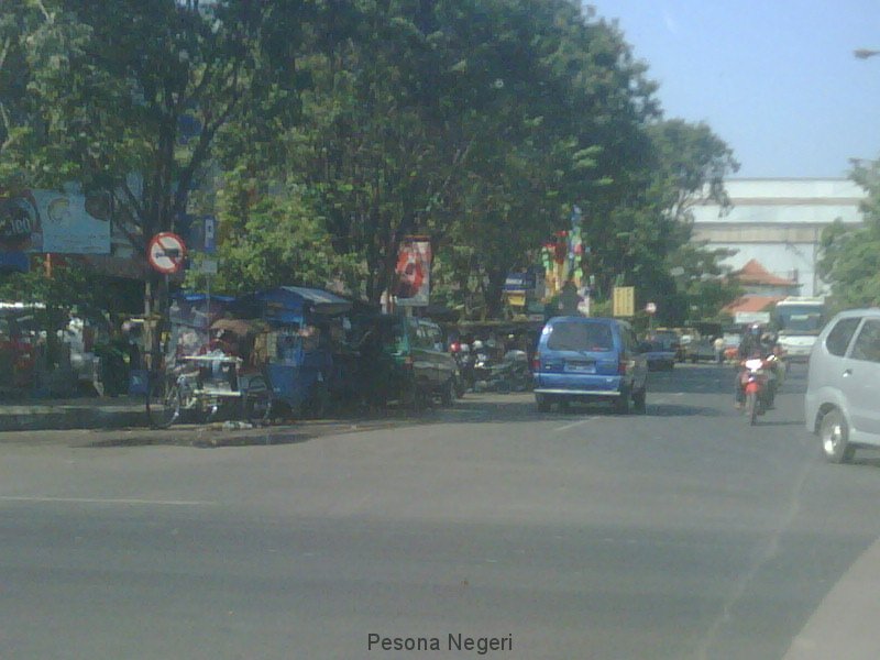 surabaya_sop_konro_aroma_makassar_jalan