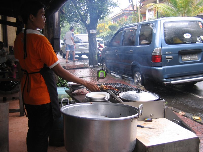 ‘ubud_naughty_nuris_parkir